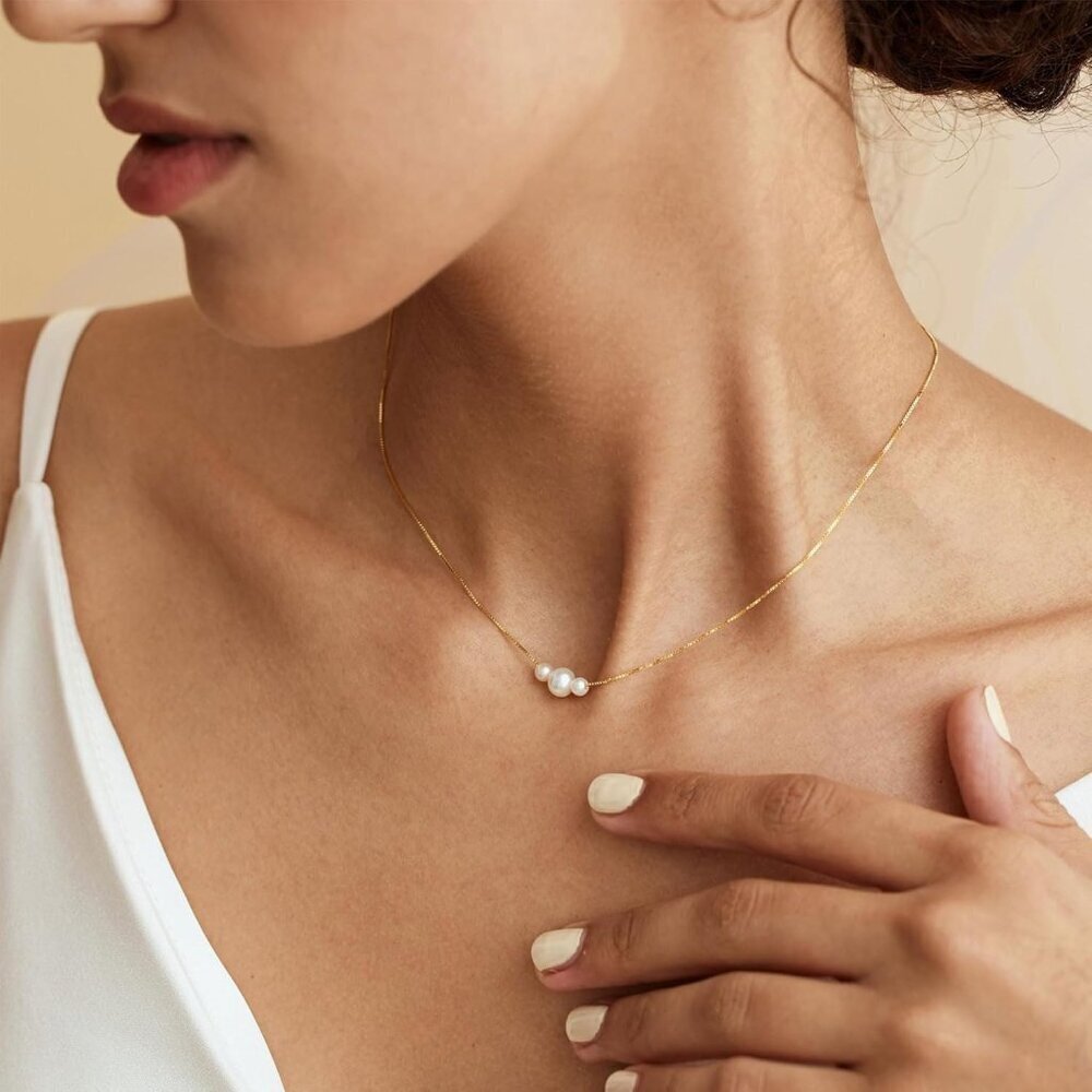 Gold Pearl Necklaces for Women Trendy, 14K Gold Plated Dainty Necklace Simple La - Picture 4 of 7